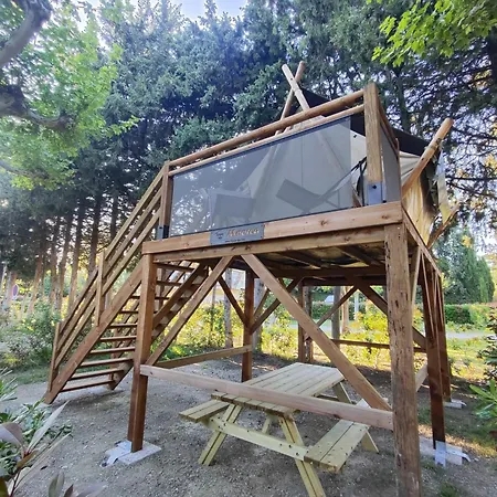 Porte Des Alpilles By M.a Destination Glamping Saint-Étienne-du-Grès