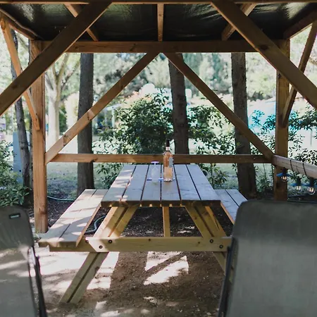 Porte Des Alpilles By M.a Destination Glamping * Saint-Étienne-du-Grès