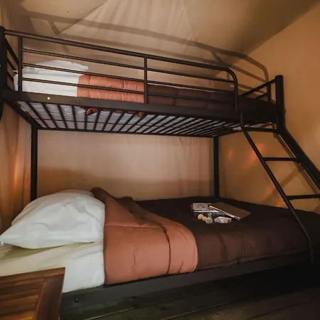 Porte Des Alpilles By M.a Destination Glamping Lüks kamp alanı *